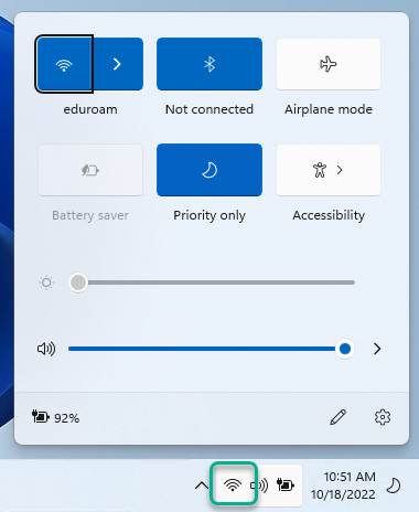 Quick settings pop-up in Windows 10 with wireless icon circled