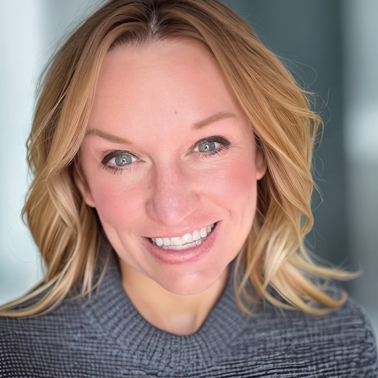 Nicole Dahya headshot